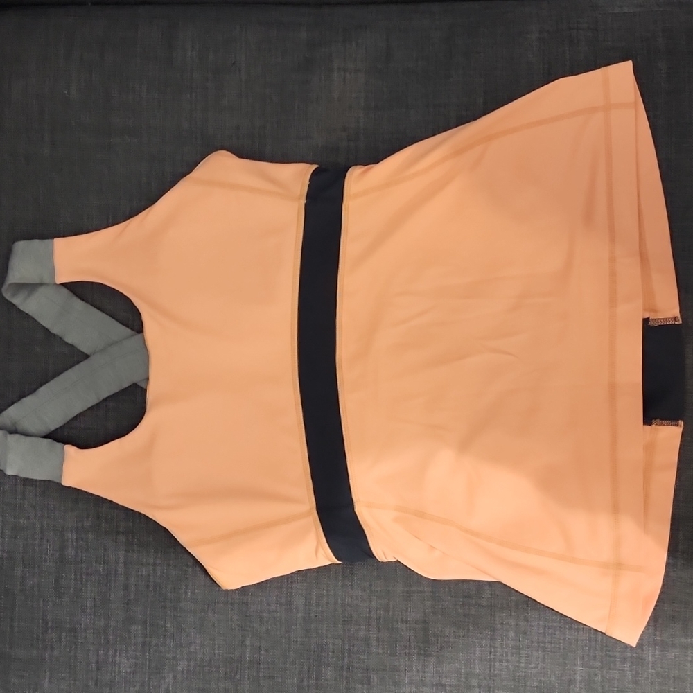 Lululemon top size 8